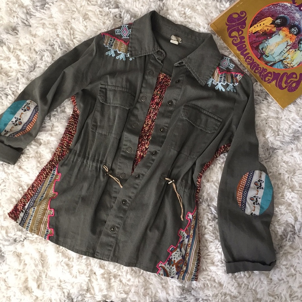 ADORABLE jacket !!! The cutest details